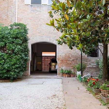 Apartment Di Pregio - Al Piano Terra *